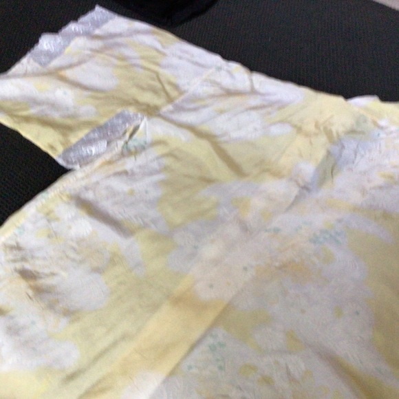 Kimono, pale yellow/white, Medium/Large - Picture 9 of 9